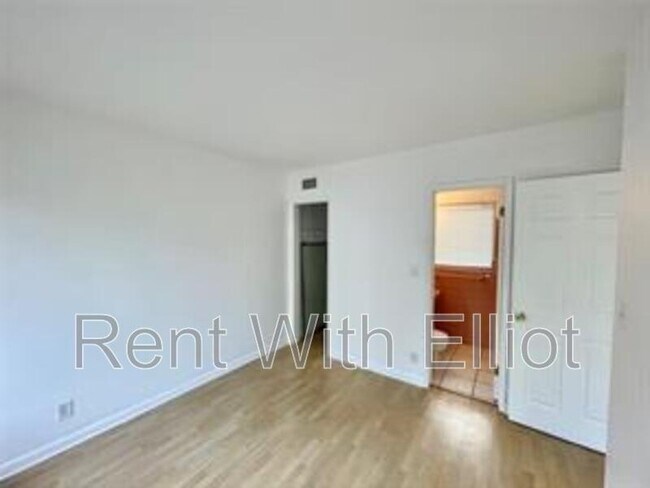 Building Photo - 77 Hendricks Isle