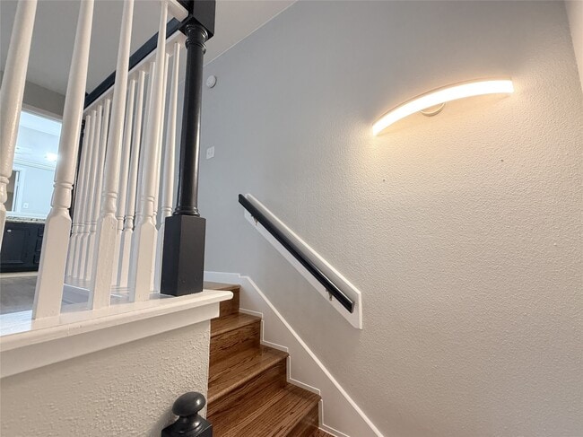 Building Photo - 2120 El Paseo St