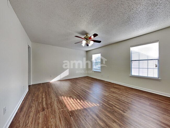 Building Photo - 5412 Big Bend Dr