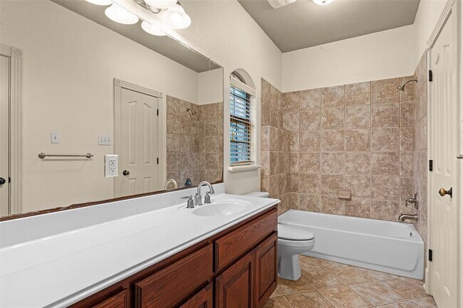 Building Photo - 2908 Arbor Ct