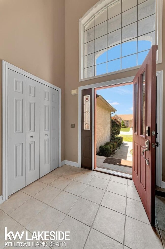 Building Photo - 51460 Blue Spruce Dr