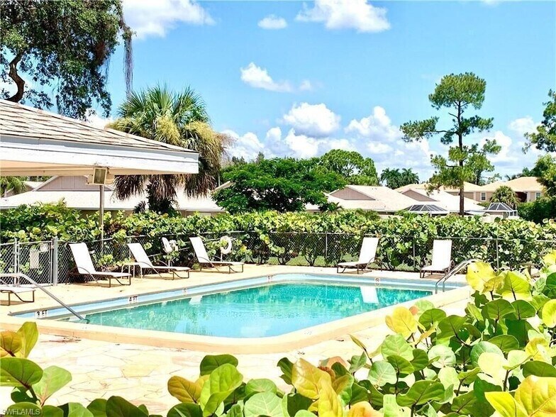 Pool area and Pool Cabana - 27600 S View Dr