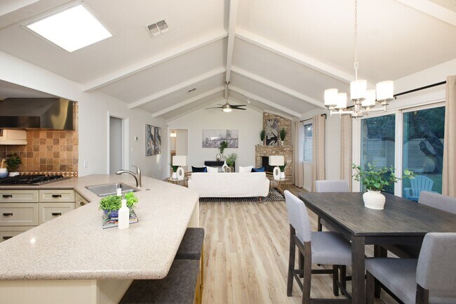 Building Photo - Woods of Shavano Dream