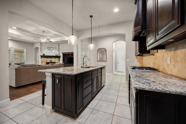 Building Photo - 909 Thistle Hl Trl
