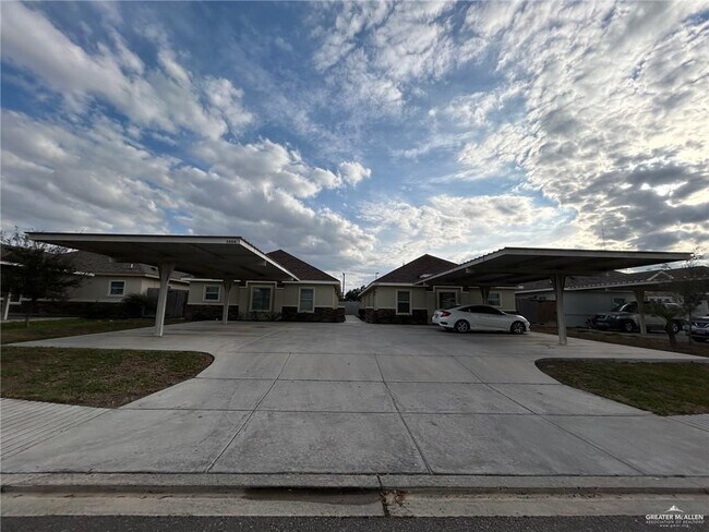 Primary Photo - 4008 Hawthorne Ave
