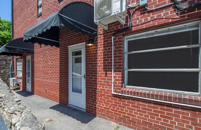 Building Photo - Grove Park Apartments