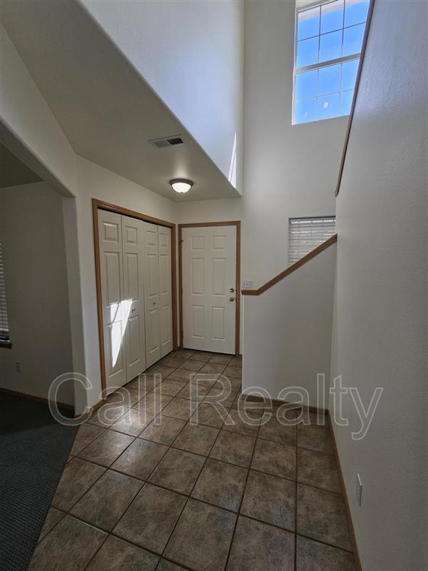 Building Photo - 1021 Malvern St