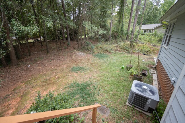 Building Photo - 115 Winterberry Dr