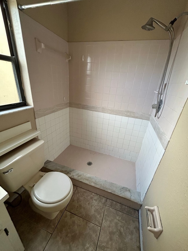 Building Photo - South Lakeland Rental