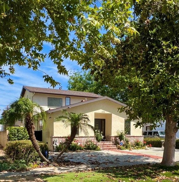 Exterior of main Owner residence at front of property. (This is NOT available) - 4550 Vista del Monte Ave