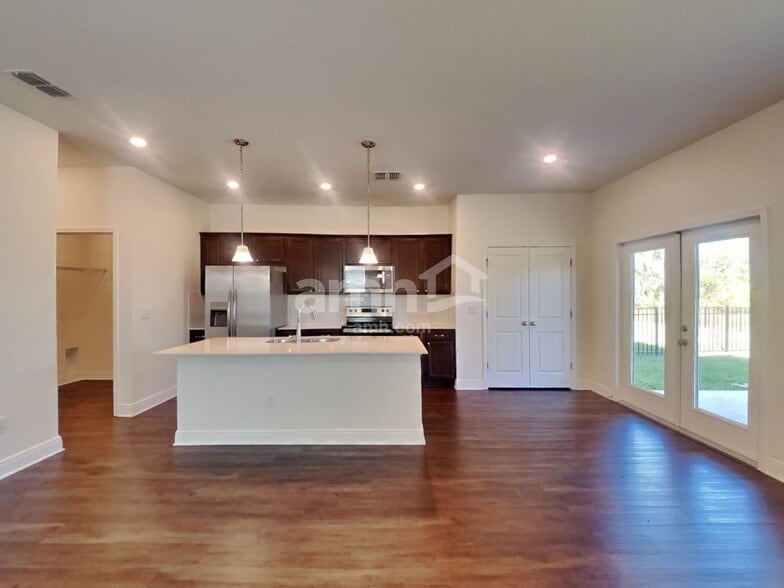 Building Photo - 20451 Calla Lily Dr