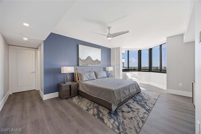 Building Photo - 6075 Pelican Bay Blvd
