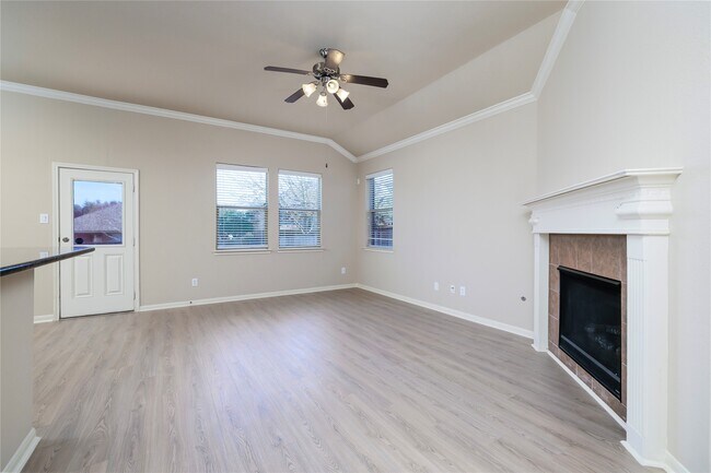 Building Photo - 171 Black Swan Pl