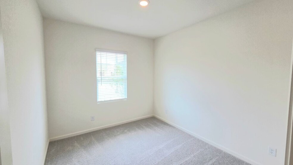Building Photo - 1238 Herring Dr