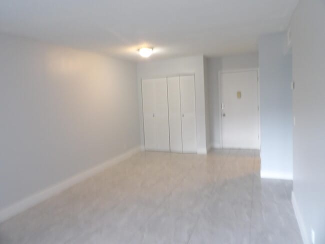 Building Photo - 201 Bonnie Blvd