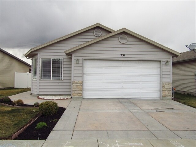 Primary Photo - 231 Caleb Dr