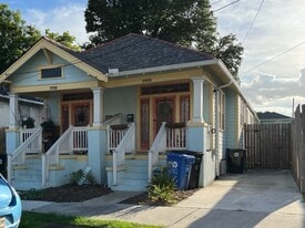 Building Photo - 3122 Upperline St