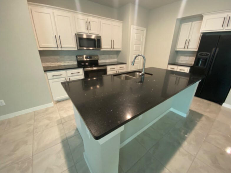 Building Photo - 3026 Estuary Dr