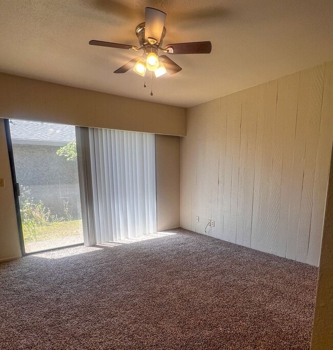 Building Photo - East Chico 3 Bedroom Home Near Bidwell Park