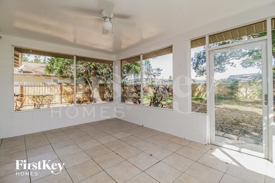 Building Photo - 118 Ruby Red Ln