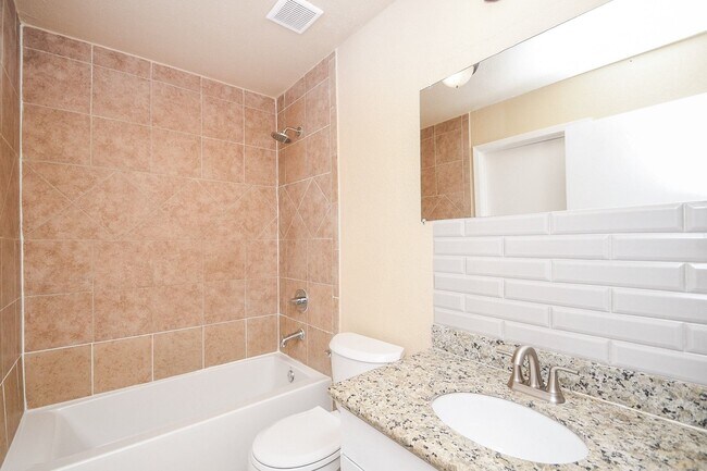 Building Photo - 11330 Bandlon Dr