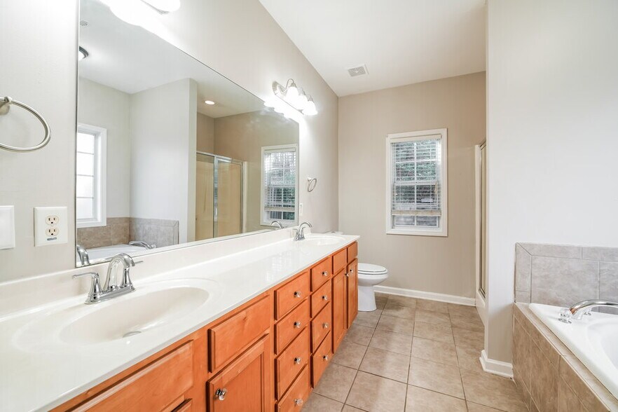 Building Photo - 88 Tapestry Ln