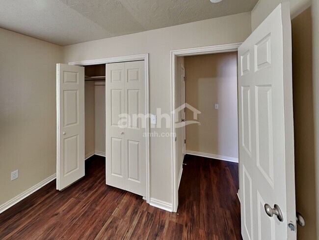 Building Photo - 339 W 2450 N