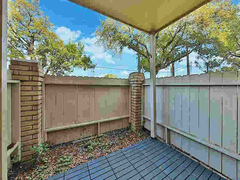 Building Photo - 2120 El Paseo St