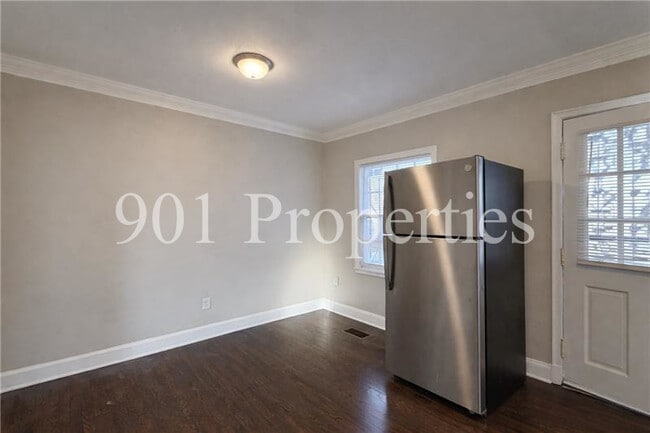 Building Photo - 570 Shotwell St