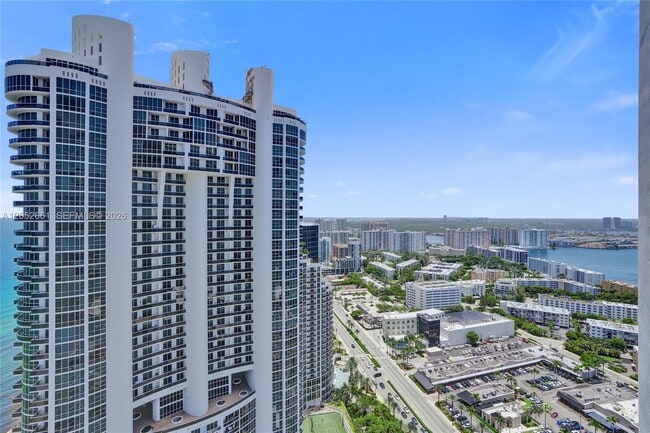 Building Photo - 18201 Collins Ave