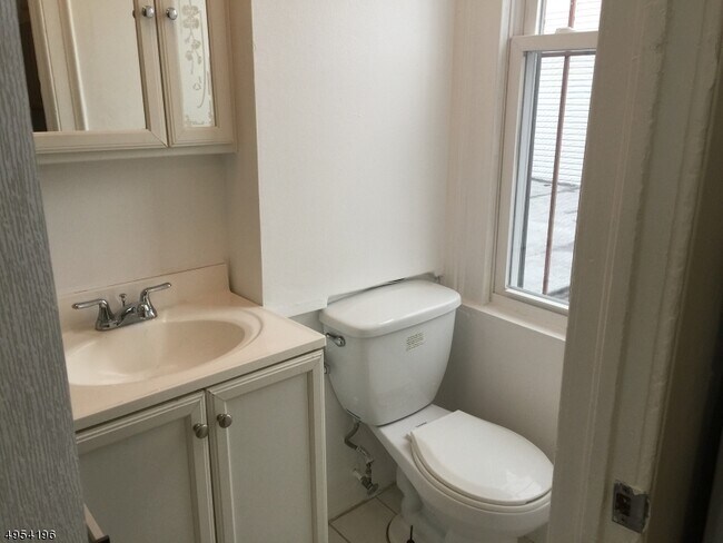 Building Photo - 40 Greenville Ave