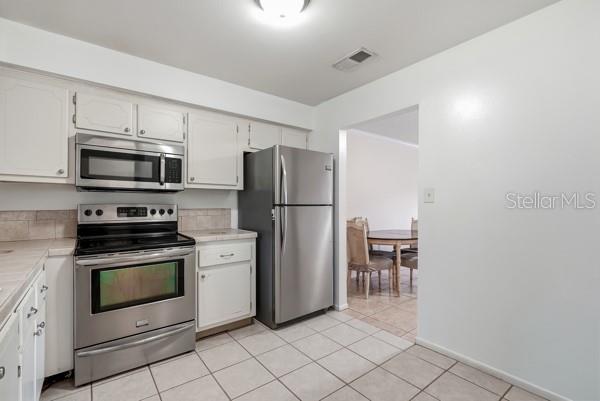 Building Photo - 1706 Belleair Forest Dr