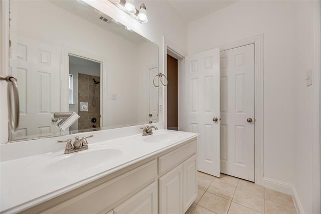 Building Photo - 1622 Mammoth Dr
