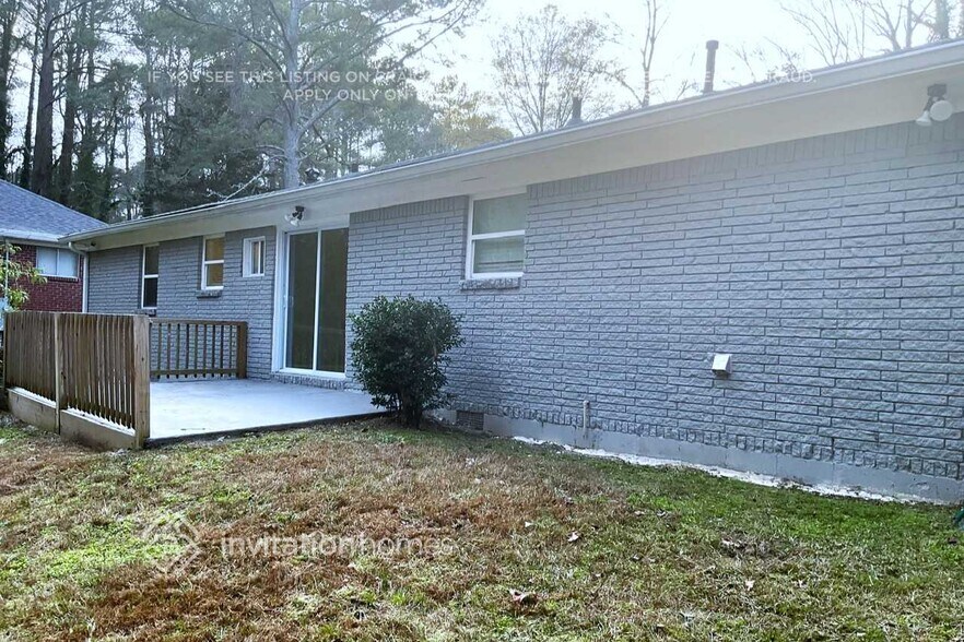 Building Photo - 4422 Lovridge Dr SW