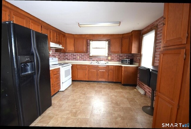 Building Photo - 1129 Connecticut 169 Unit
