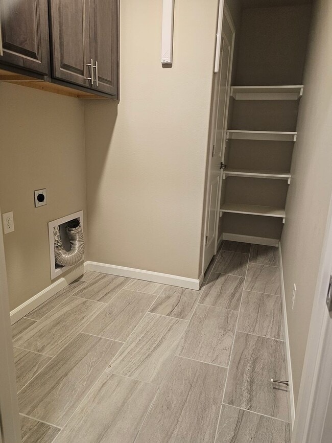 Building Photo - Spacious 5 Bedroom in Convenient North Creek Ridge, Bothell Location