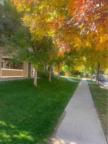 Building Photo - 2803 Kansas Dr