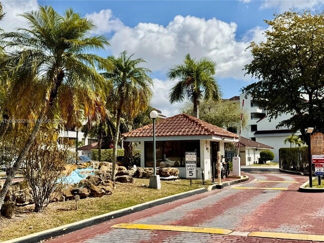 Building Photo - 8335 SW 152nd Ave