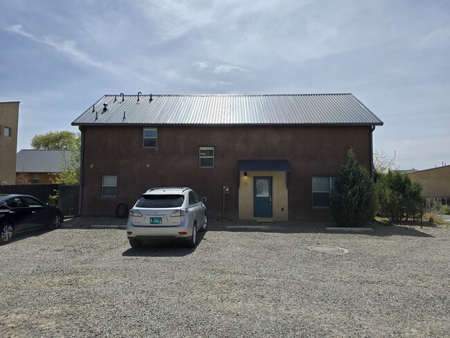 Building Photo - 2180 W Alameda St