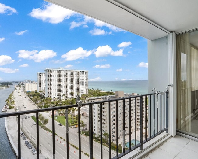 Building Photo - 1400 S Ocean Dr