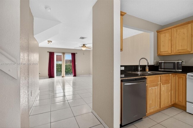 Building Photo - 6613 Winfield Blvd