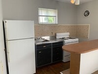 Building Photo - 507 Lowell Ave