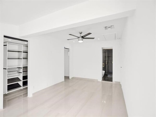 Building Photo - 4530 SW 34th Dr