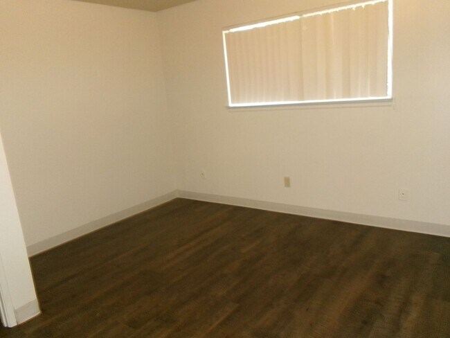 Building Photo - 8606 Kelley Dr