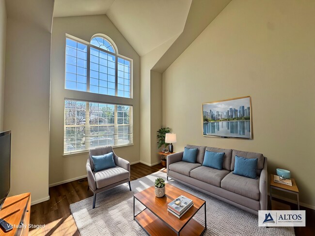 Building Photo - 4 Bed / 4 Bath Dream Home in the Hills at ...