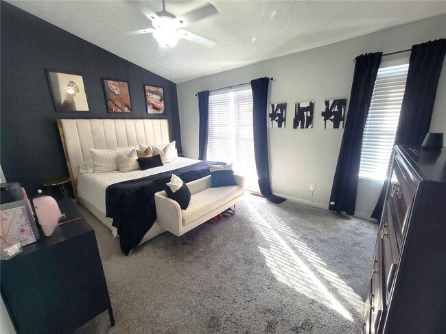 Building Photo - 1319 Revelstoke Cove