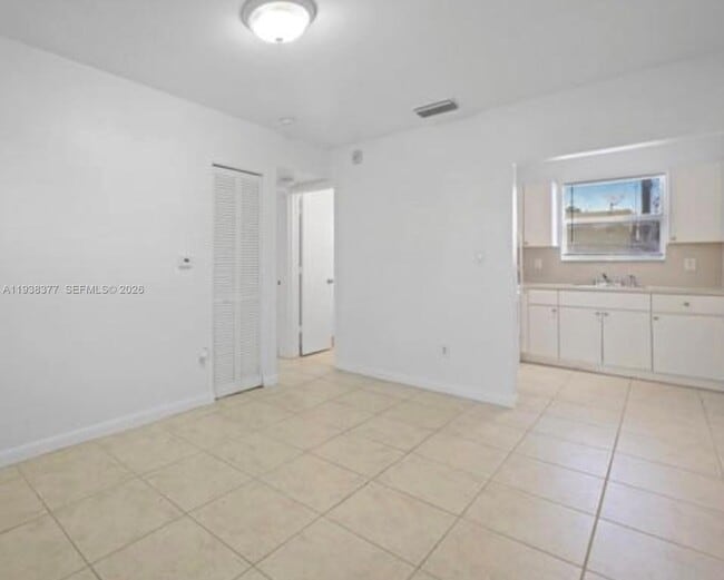 Building Photo - 577 NE 82nd St