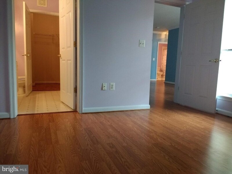 Building Photo - 4561 Strutfield Ln