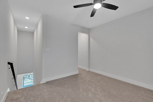 Building Photo - Beautiful 4 Bedroom New Construction Luxur...