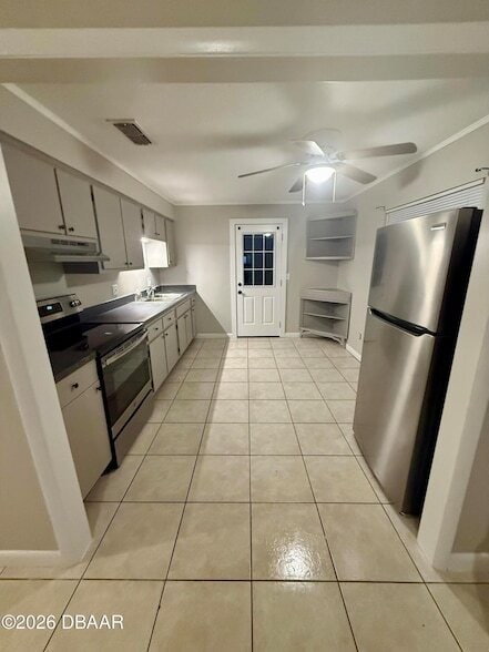 Building Photo - 139 Highland Ave